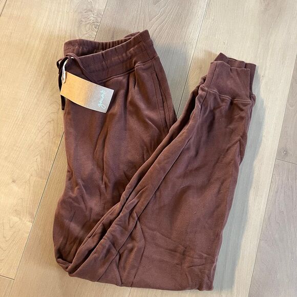 NWT Goumi Kids Adult Sweatsuit Pant Redwood SZ M Unisex Jogger Drawstring - Picture 1 of 4